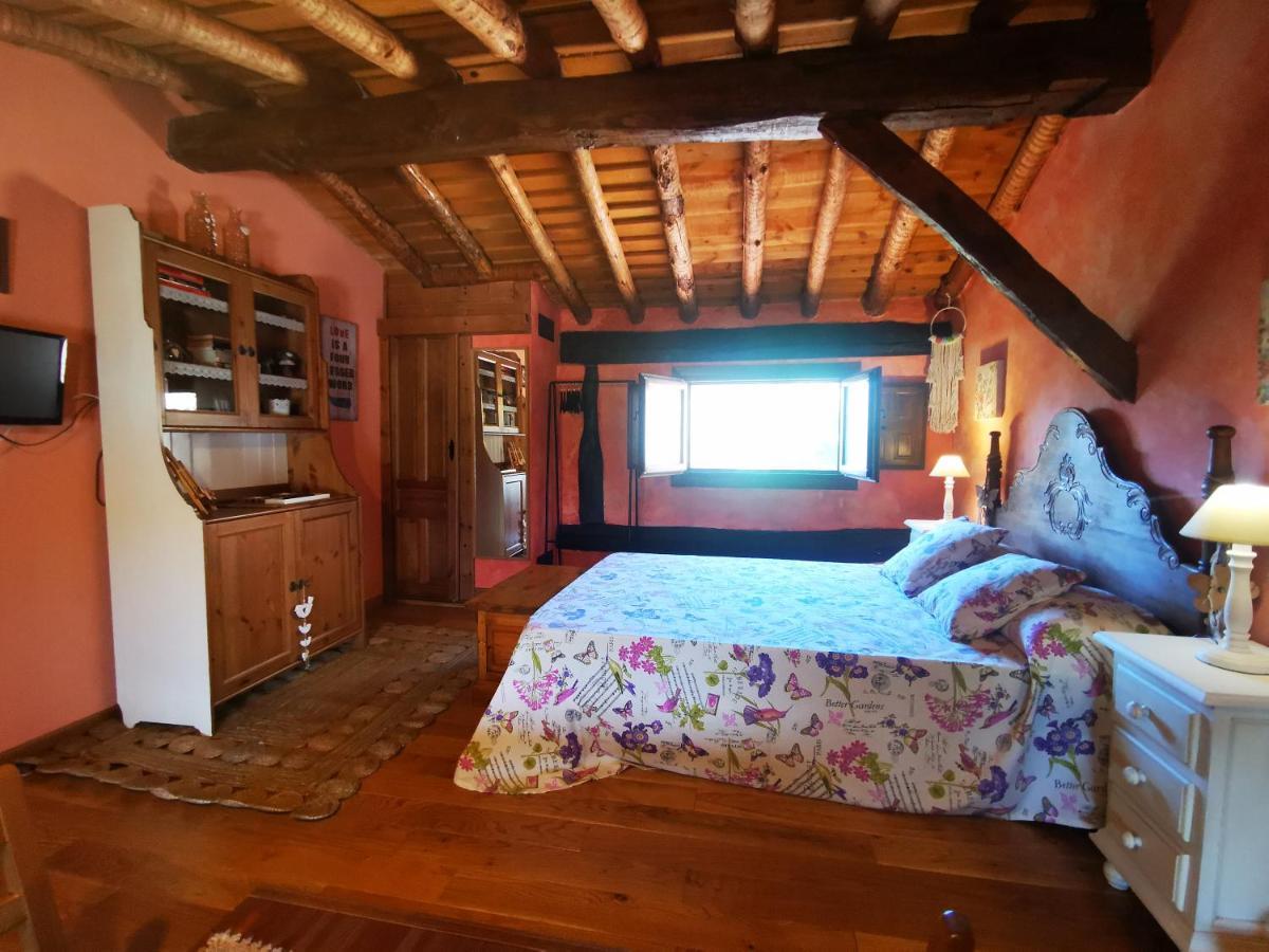 Atico Piron Apartman Adrada de Pirón Kültér fotó