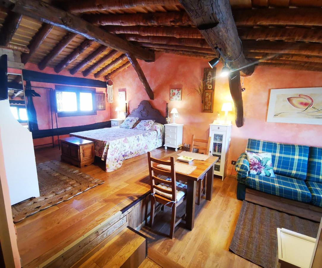 Atico Piron Apartman Adrada de Pirón Kültér fotó