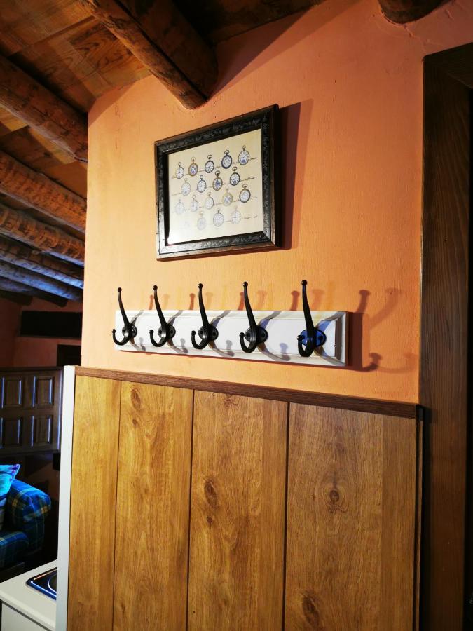 Atico Piron Apartman Adrada de Pirón Kültér fotó